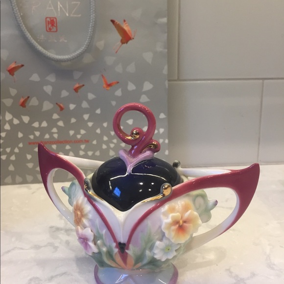 Franz Collection “Floral and Flutter” Sugar Jar - Picture 2 of 8